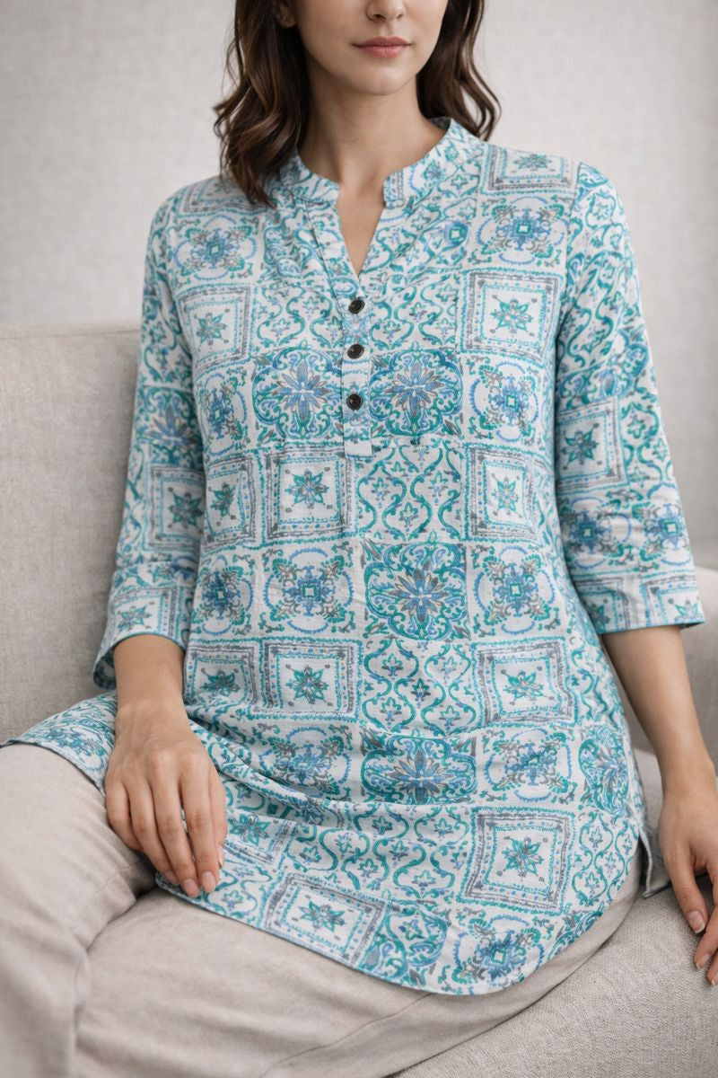 Women’s Teal & White Geometric Print Short Kurti - 25250