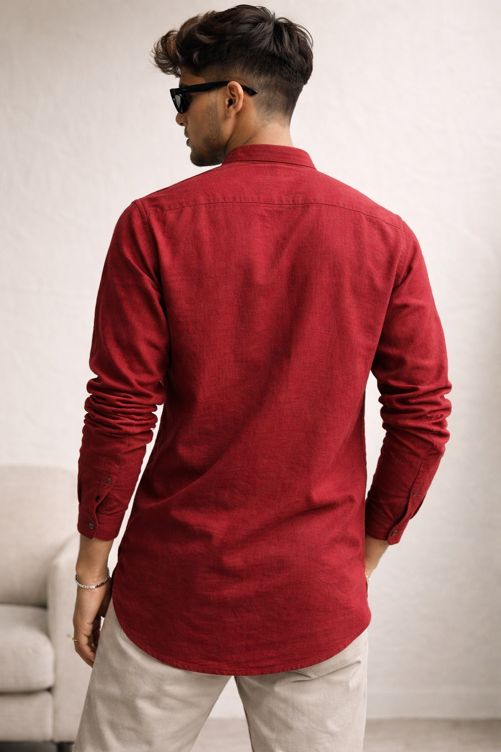 Men’s Solid Maroon Mandarin Collar Short Kurta - 23664