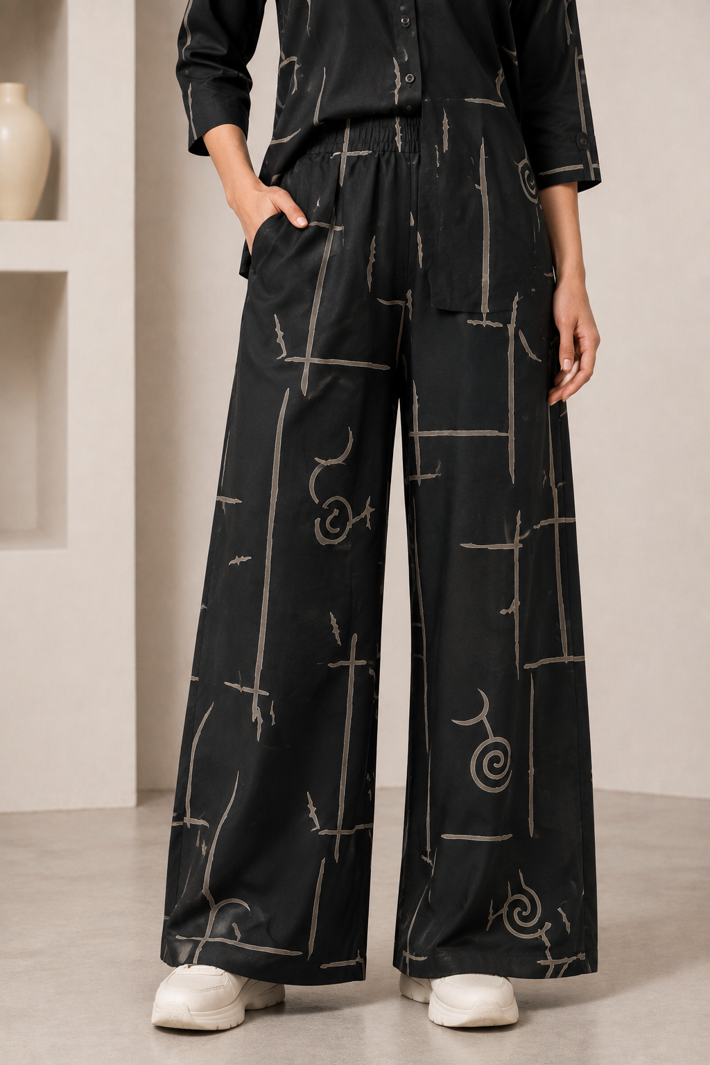 Women's Black & Beige Graphic Line Print Co-ord Set - 27258