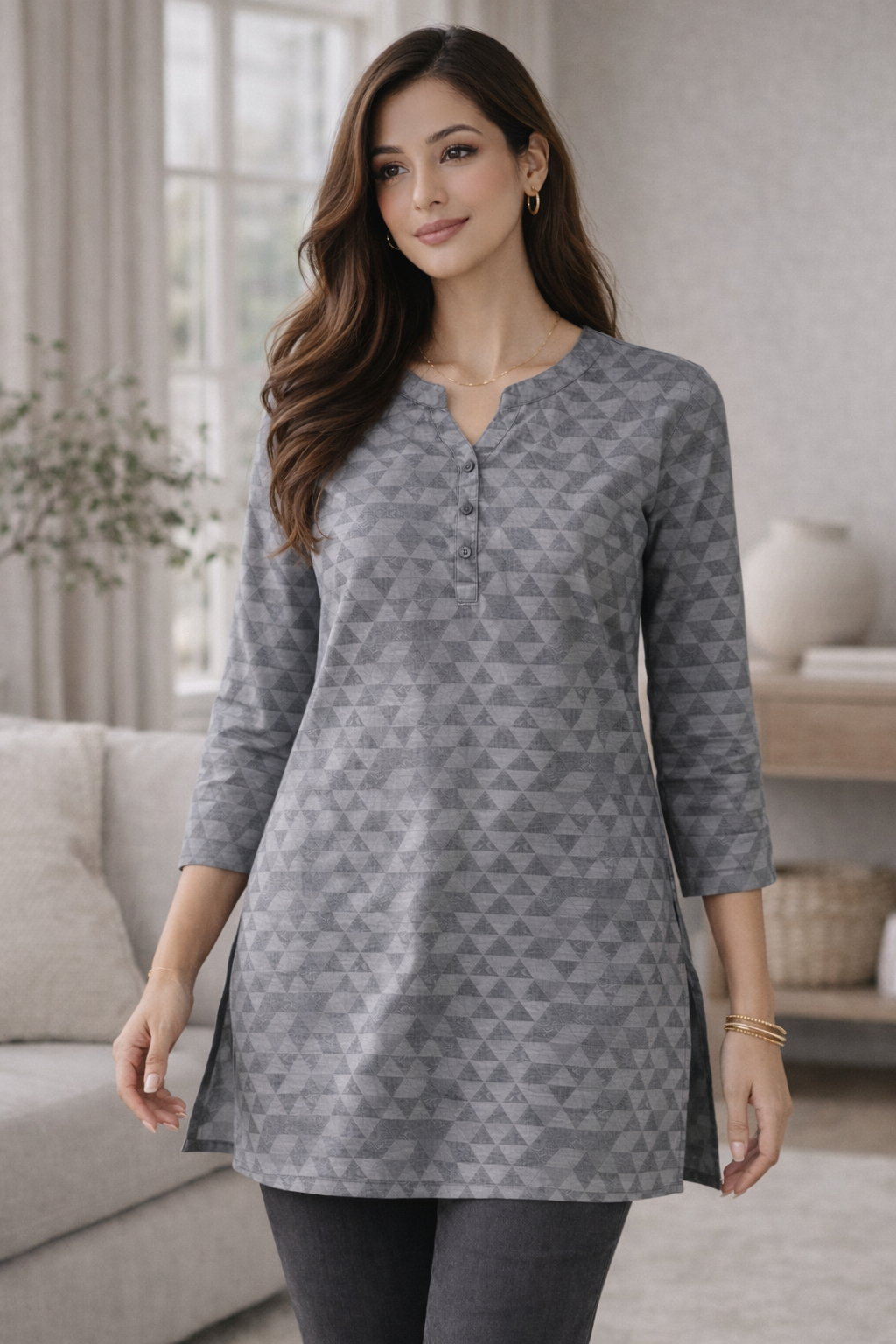 Women’s Geometric Triangle Print Kurti - 25253