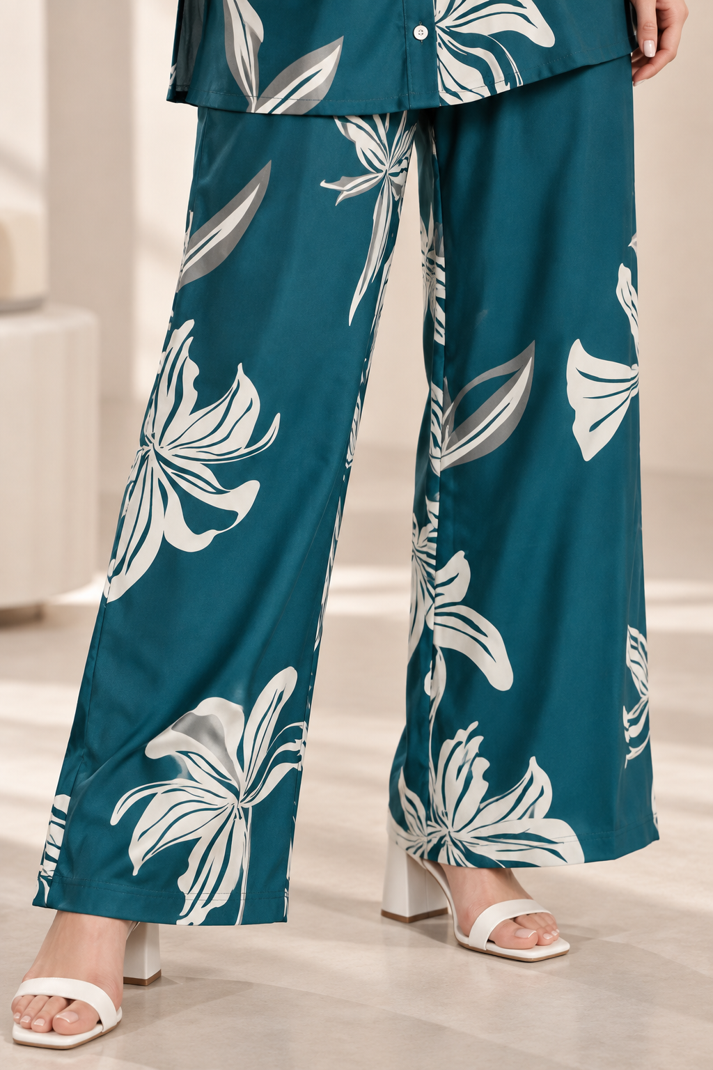 Rocck'z Women’s Teal Green Large Floral Print Collar Co-ord Set
